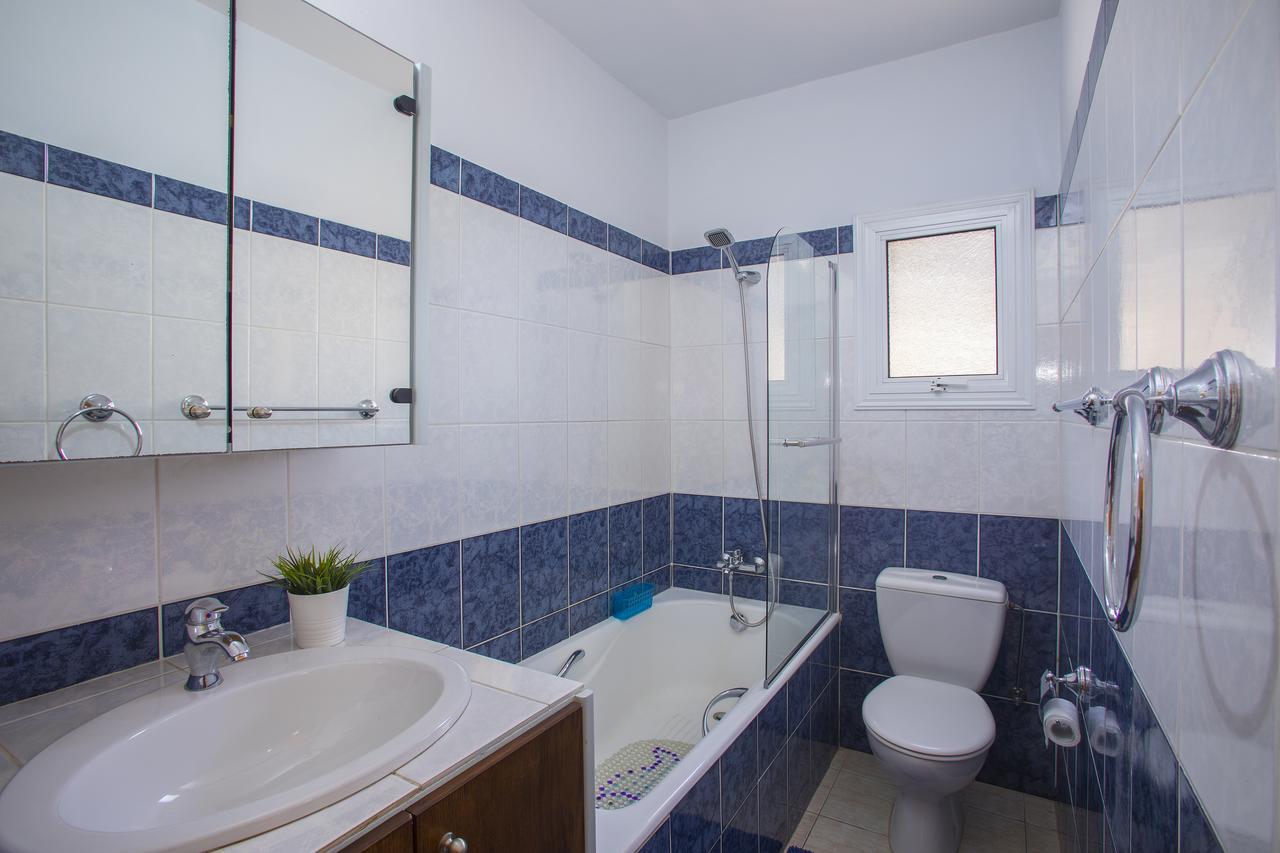 Ayia Napa Tropical Beach Villa ภายนอก รูปภาพ