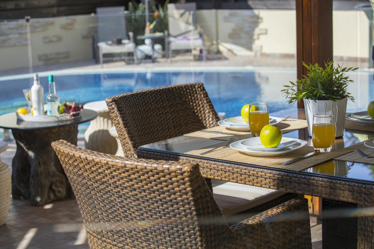 Ayia Napa Tropical Beach Villa ภายนอก รูปภาพ