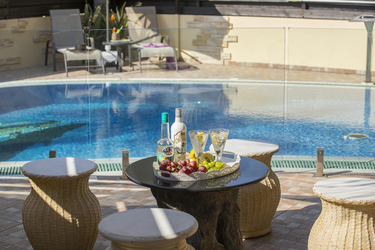Ayia Napa Tropical Beach Villa ภายนอก รูปภาพ