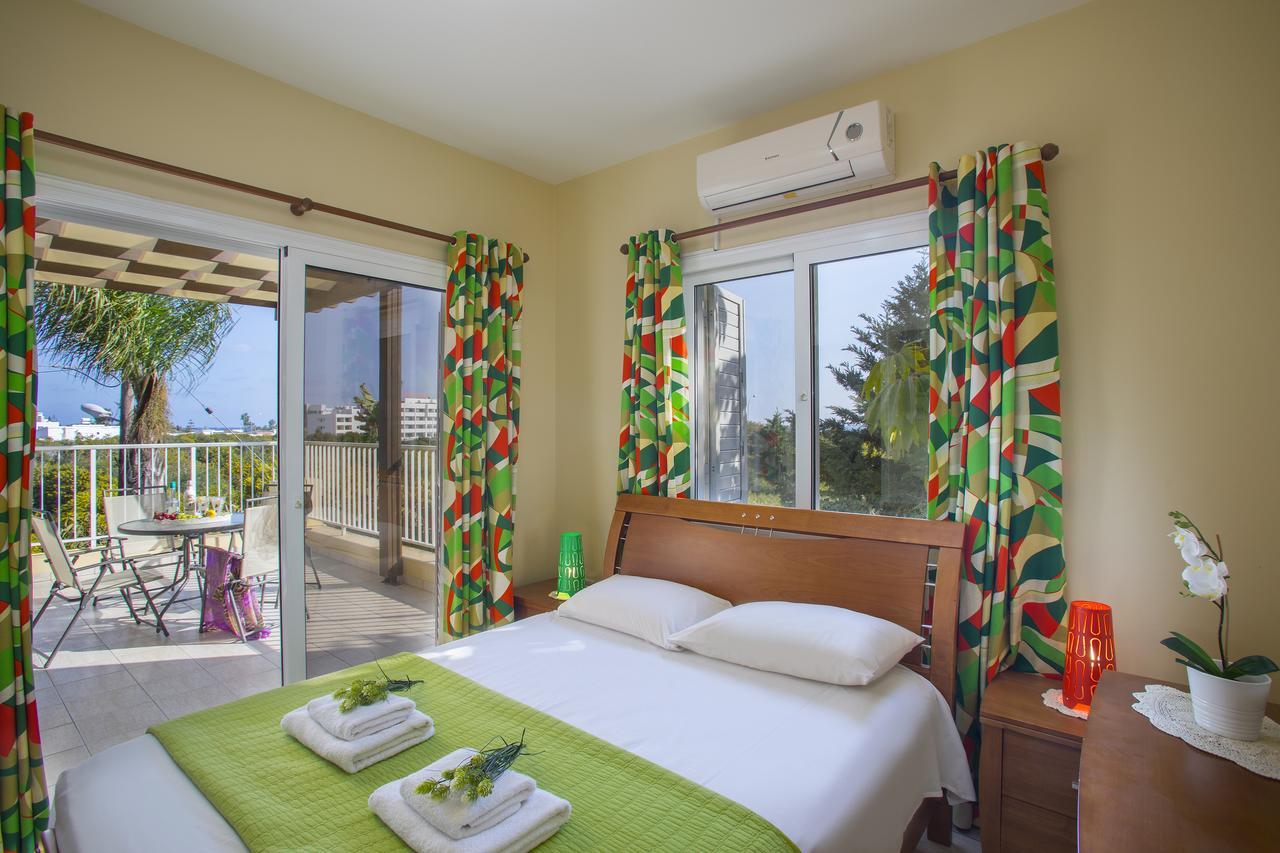 Ayia Napa Tropical Beach Villa ภายนอก รูปภาพ