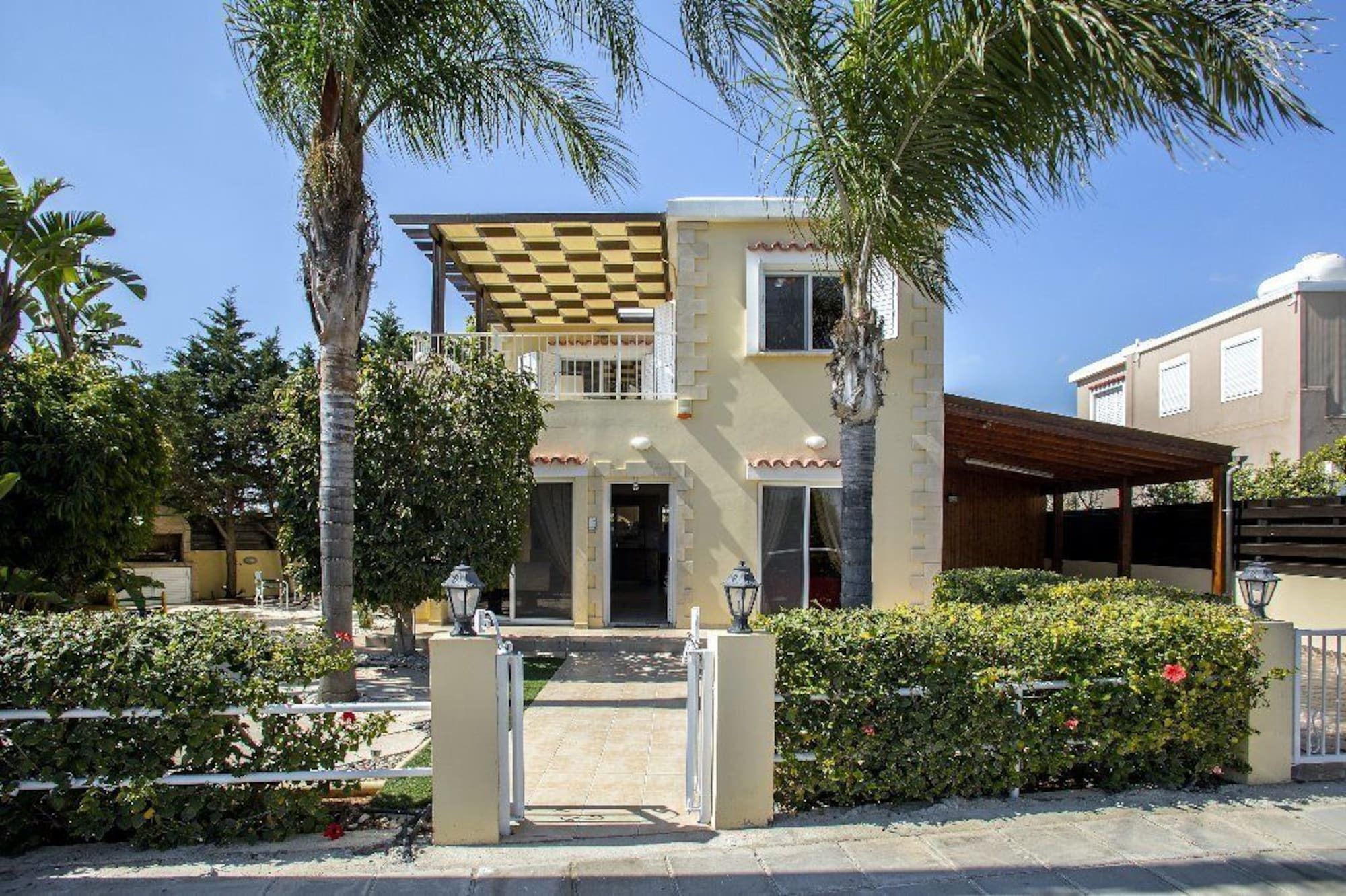 Ayia Napa Tropical Beach Villa ภายนอก รูปภาพ