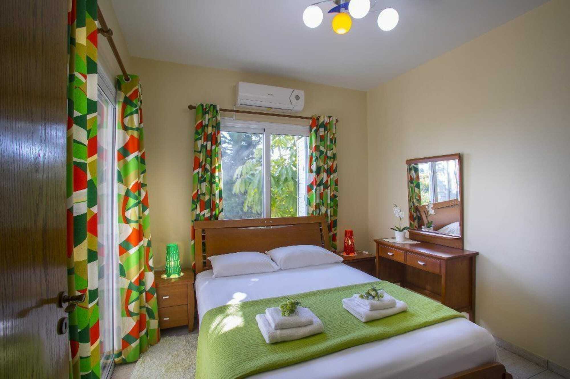 Ayia Napa Tropical Beach Villa ภายนอก รูปภาพ