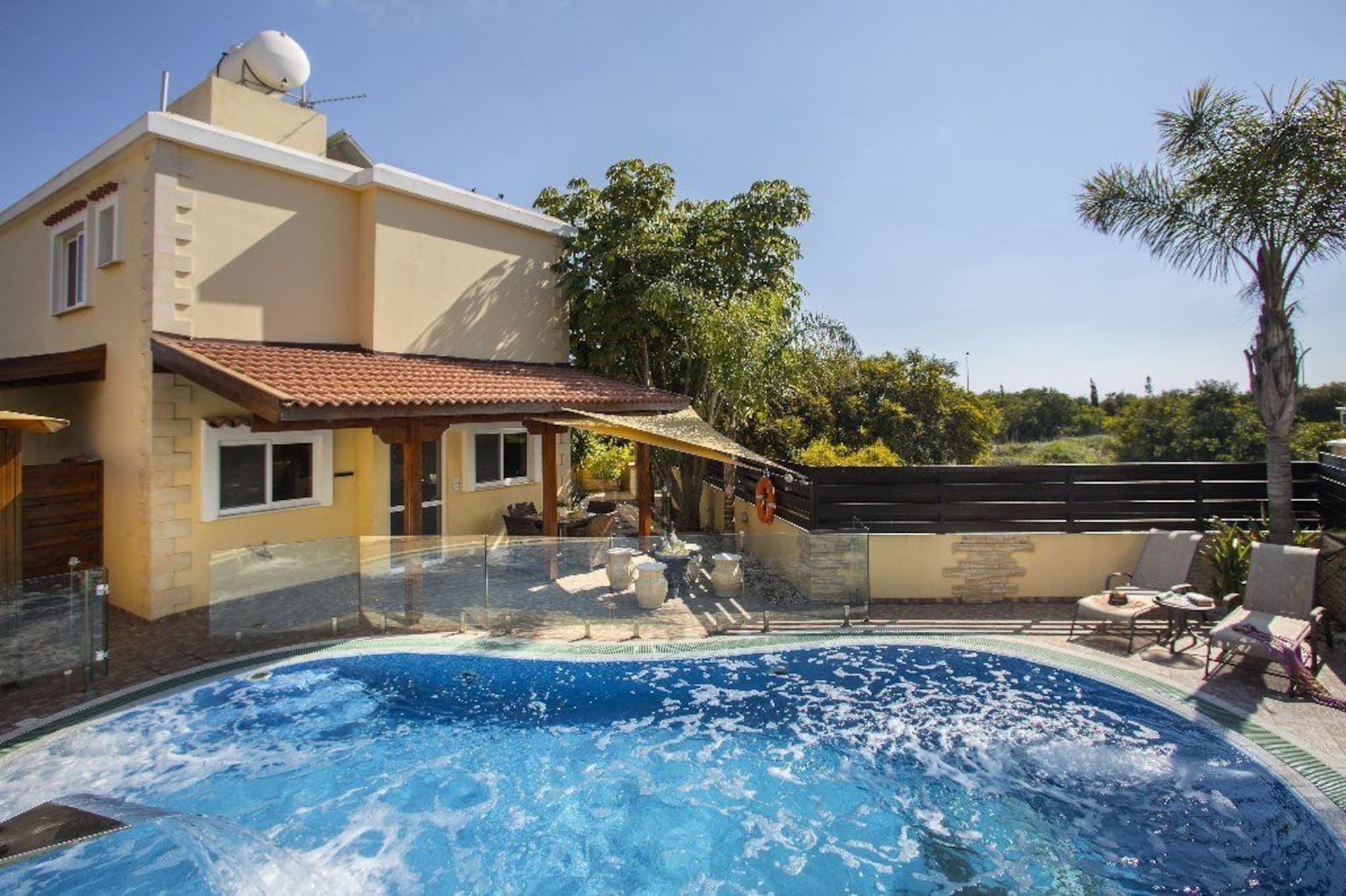Ayia Napa Tropical Beach Villa ภายนอก รูปภาพ